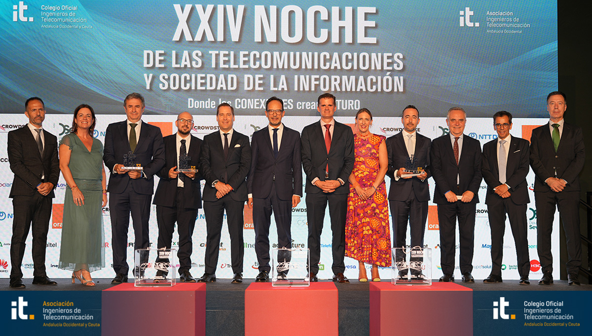 Foto-de-familia-Premios-Andaluces-de-Telecomunicaciones-2026-XXIV-Noche-COITAOC